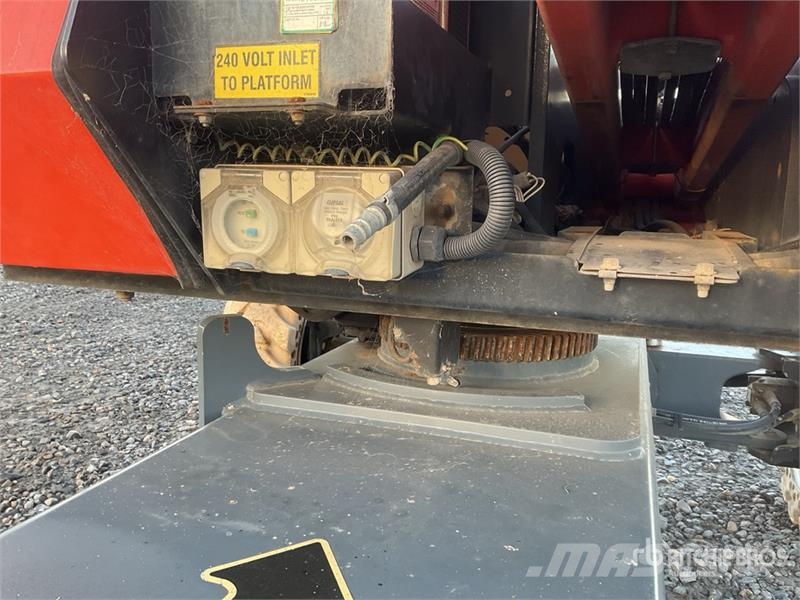 JLG 340AJ 4WD Diesel Articulating Boom Lift Alkūniniai keltuvai