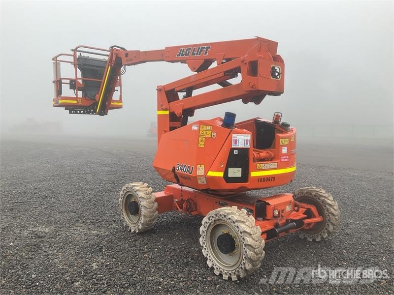 JLG 340AJ 4WD Diesel Articulating Boom Lift Karos emelők