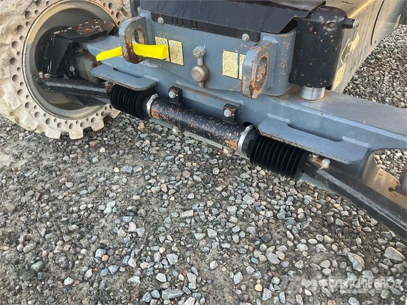 JLG 340AJ 4WD Diesel Articulating Boom Lift Alkūniniai keltuvai