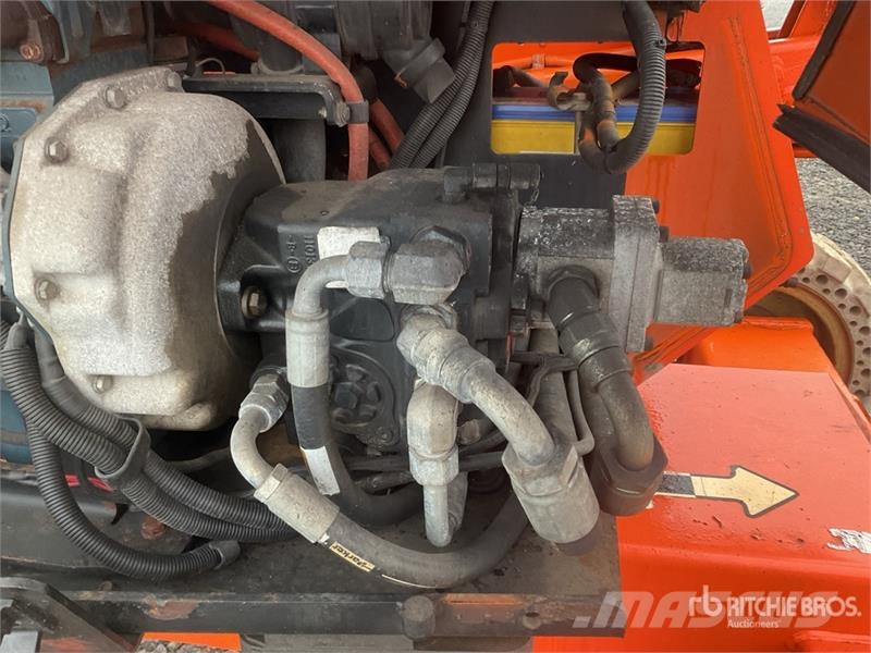 JLG 340AJ 4WD Diesel Articulating Boom Lift Karos emelők