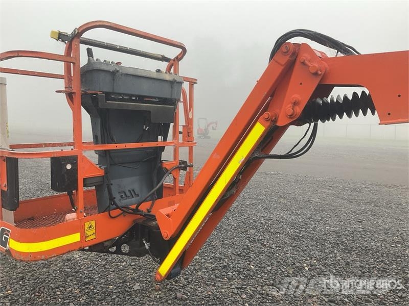 JLG 340AJ 4WD Diesel Articulating Boom Lift Karos emelők