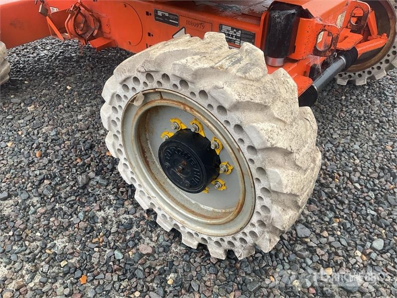 JLG 340AJ 4WD Diesel Articulating Boom Lift Karos emelők