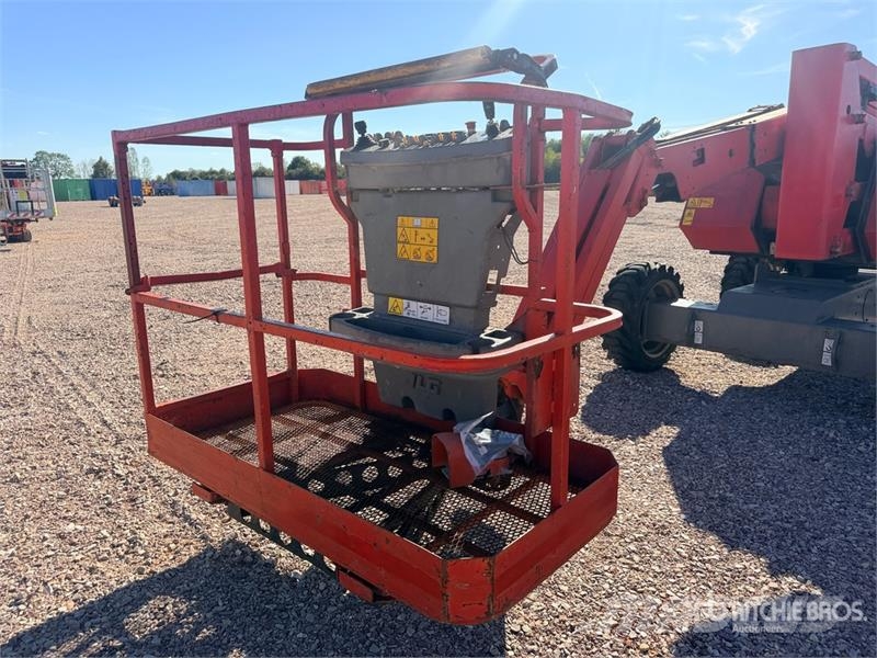 JLG 340AJ 4WD Nacelle Articulee Articulating Boom Lift Bomliftar