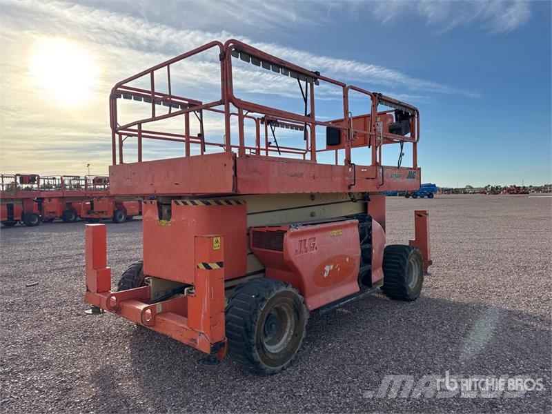 JLG 4394 RT 4x4 Diesel Nacelle Ciseau Scissor Lift 剪叉式升降机