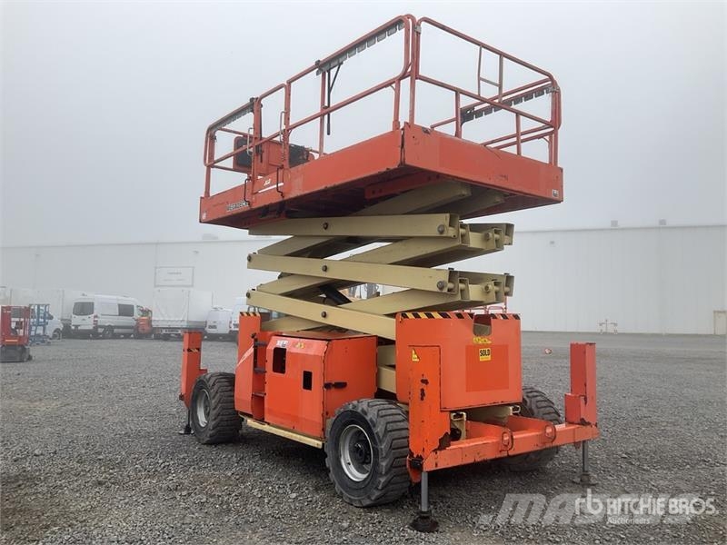 JLG 4394 RT 4x4 Diesel Scissor Lift Scissor lifts
