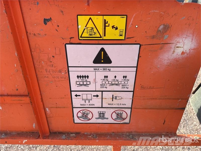 JLG 4394 RT 4x4 Diesel Nacelle Ciseau Scissor Lift 剪叉式升降机