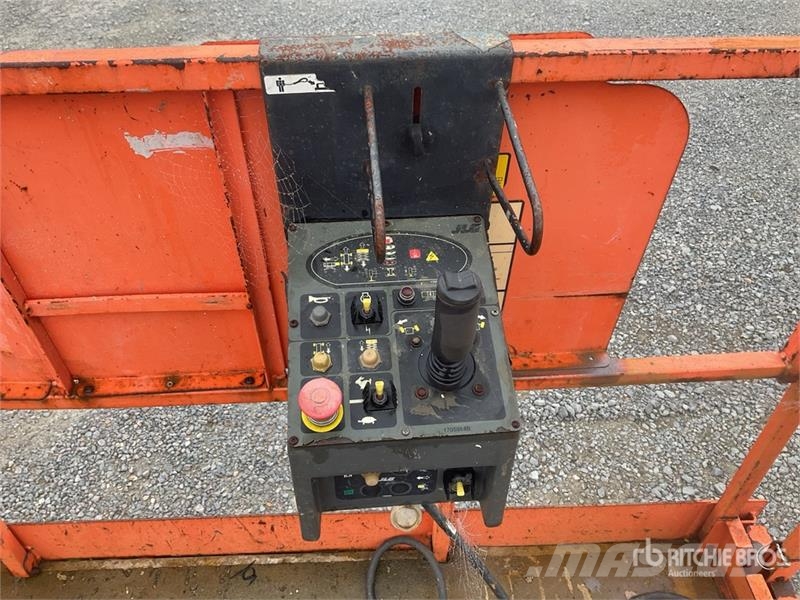 JLG 4394 RT 4x4 Diesel Scissor Lift Scissor lifts