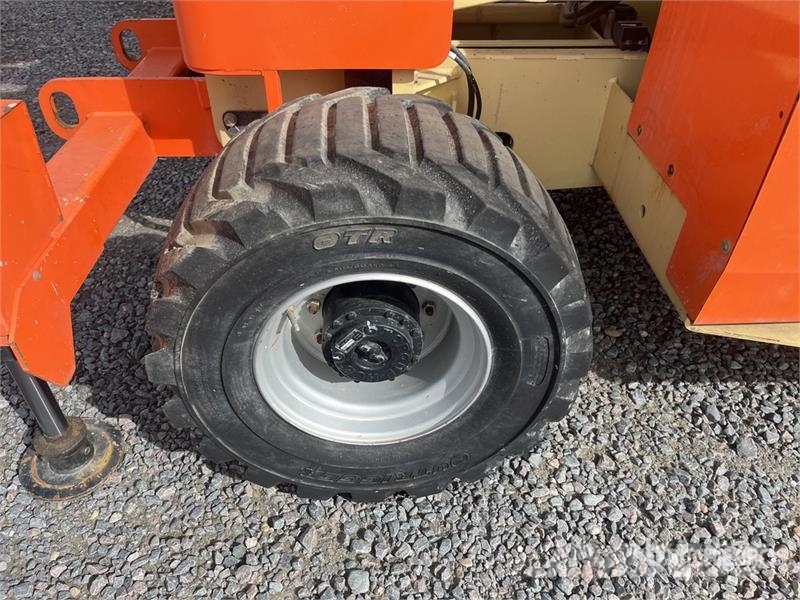JLG 4394 RT 4x4 Diesel Scissor Lift Šķerveida pacēlāji