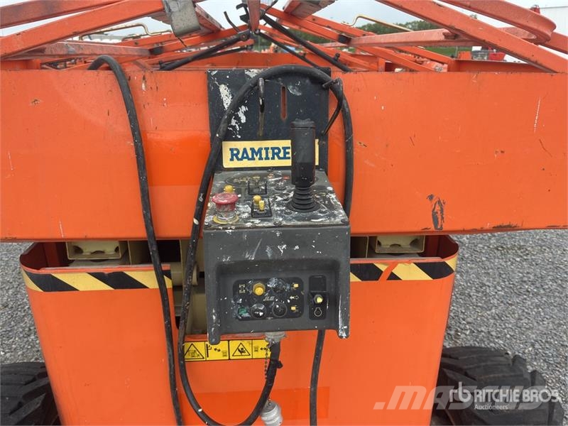 JLG 4394 RT 4x4 Diesel Scissor Lift Šķerveida pacēlāji