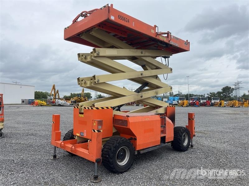 JLG 4394 RT 4x4 Diesel Scissor Lift Šķerveida pacēlāji