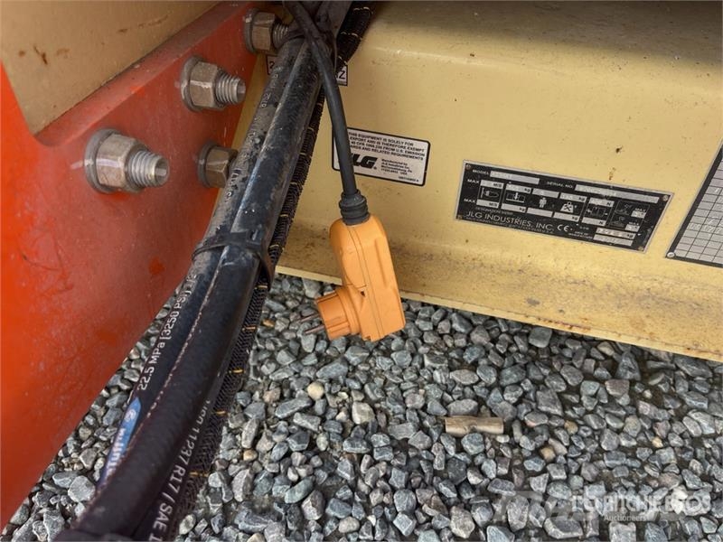 JLG 4394 RT 4x4 Diesel Scissor Lift Šķerveida pacēlāji