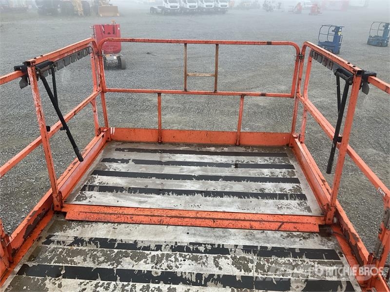 JLG 4394 RT 4x4 Diesel Scissor Lift Scissor lifts