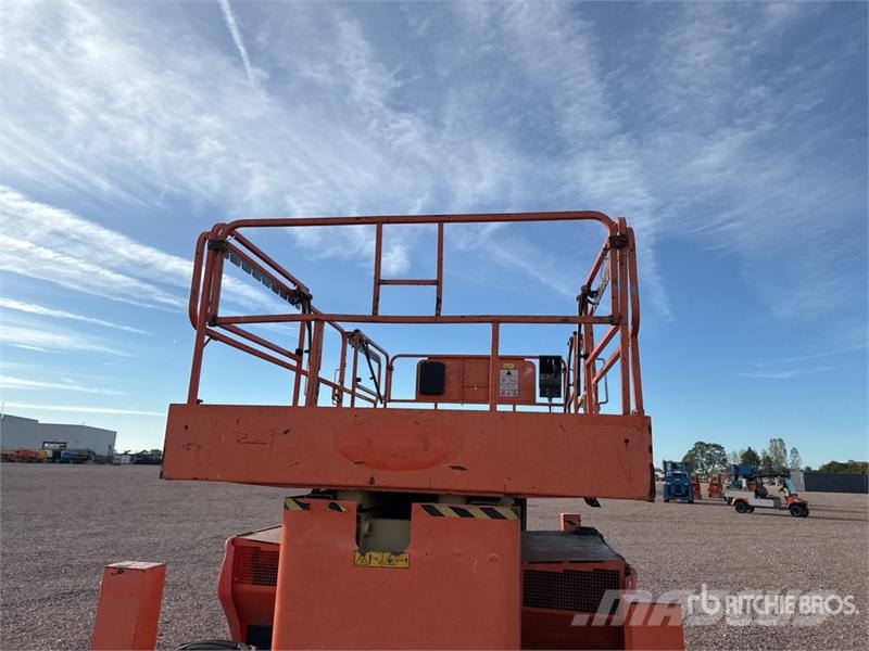 JLG 4394 RT 4x4 Diesel Nacelle Ciseau Scissor Lift 剪叉式升降机