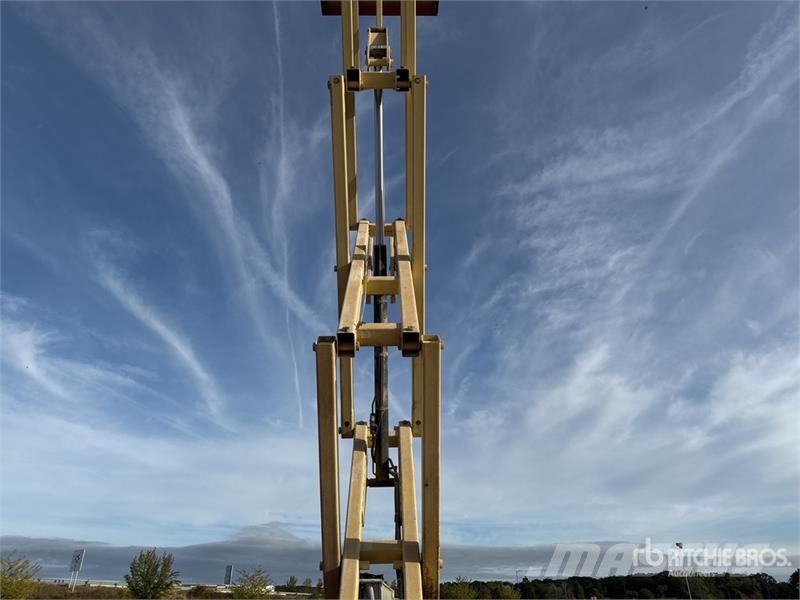 JLG 4394 RT 4x4 Diesel Nacelle Ciseau Scissor Lift 剪叉式升降机