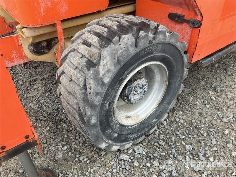 JLG 4394 RT 4x4 Diesel Scissor Lift Scissor lifts