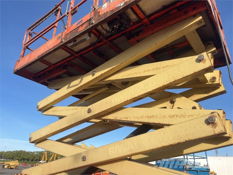 JLG 4394 RT 4x4 Diesel Scissor Lift Scheren-Arbeitsbühnen