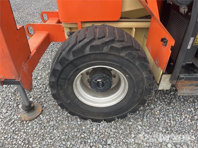 JLG 4394 RT 4x4 Diesel Scissor Lift Šķerveida pacēlāji