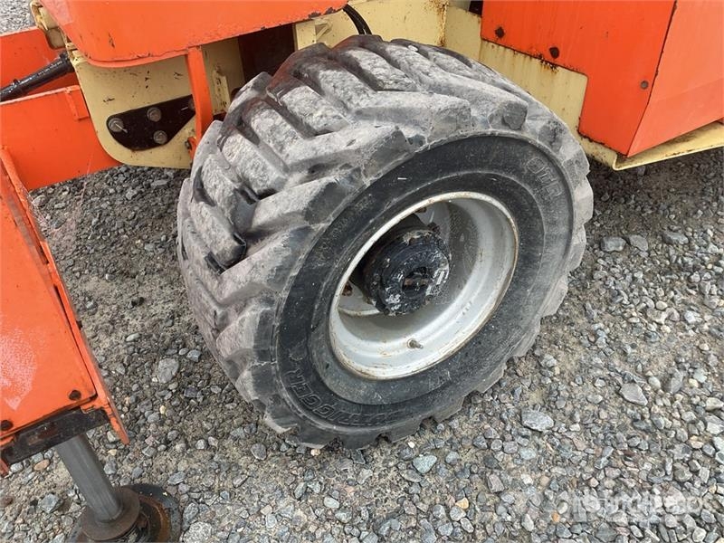 JLG 4394 RT 4x4 Diesel Scissor Lift Scissor lifts