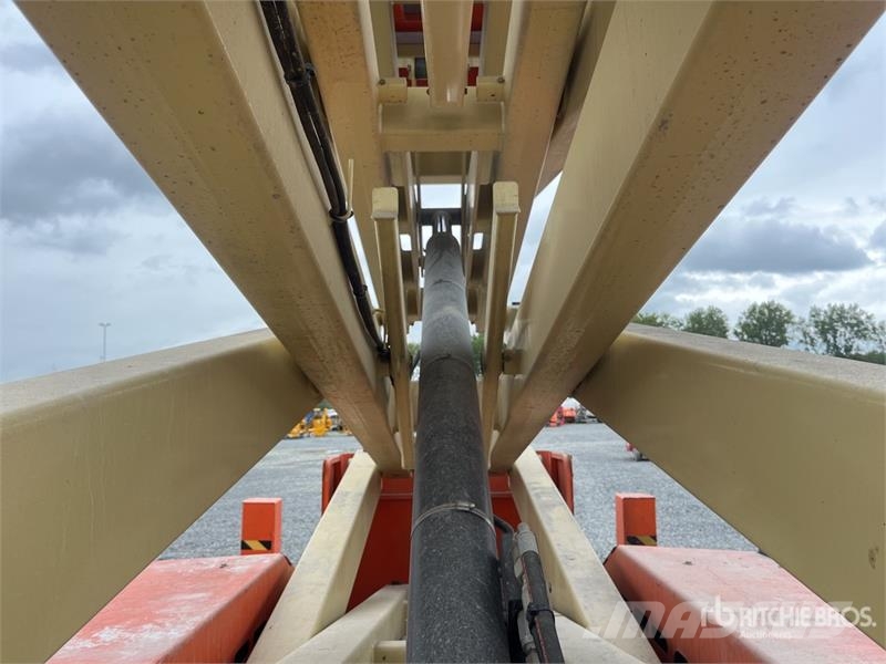 JLG 4394 RT 4x4 Diesel Scissor Lift Šķerveida pacēlāji