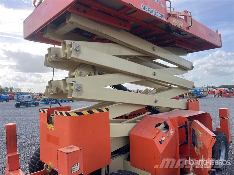 JLG 4394 RT 4x4 Diesel Scissor Lift Šķerveida pacēlāji