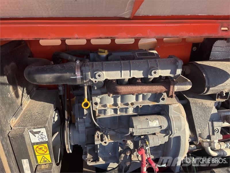 JLG 4394 RT 4x4 Diesel Scissor Lift Škarjaste dvižne ploščadi