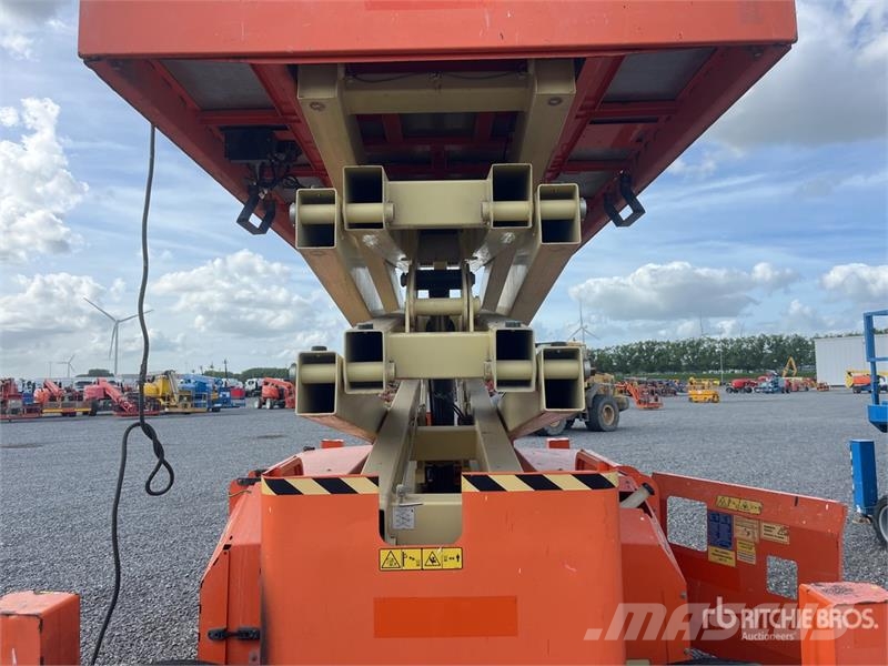 JLG 4394 RT 4x4 Diesel Scissor Lift Šķerveida pacēlāji