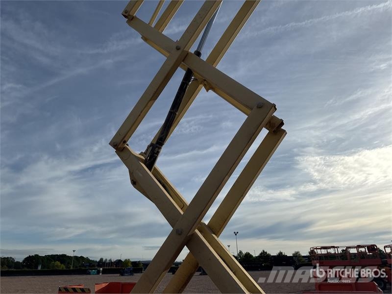 JLG 4394 RT 4x4 Diesel Nacelle Ciseau Scissor Lift 剪叉式升降机