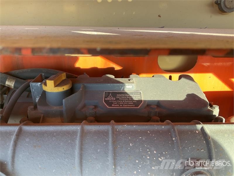 JLG 4394 RT 4x4 Diesel Scissor Lift 剪叉式升降机