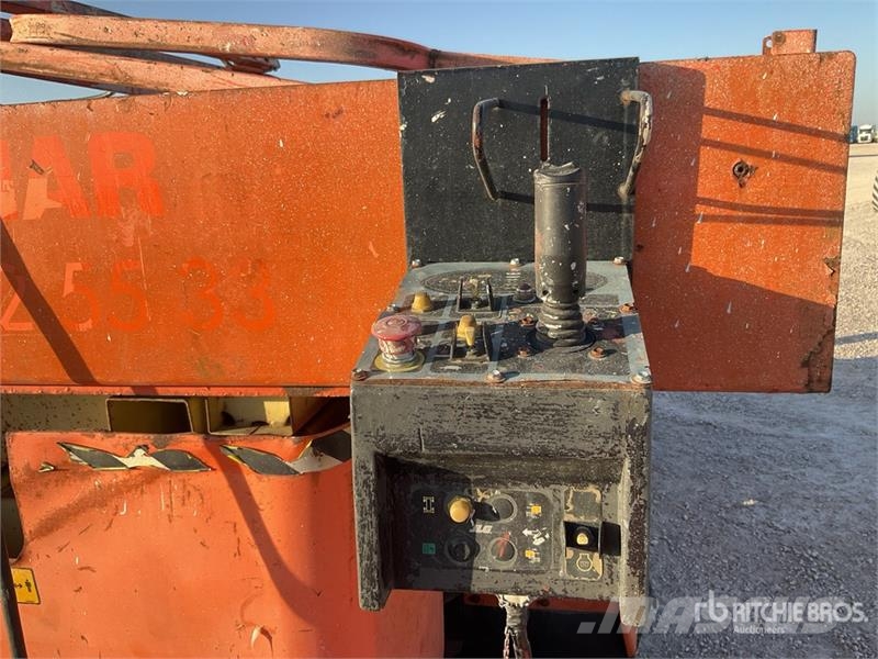 JLG 4394 RT 4x4 Diesel Scissor Lift 剪叉式升降机