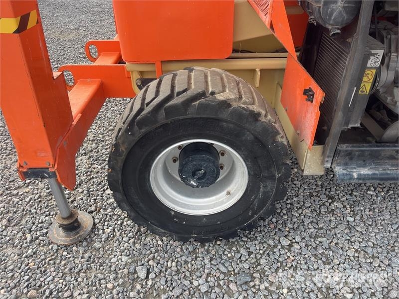JLG 4394 RT 4x4 Diesel Scissor Lift Šķerveida pacēlāji