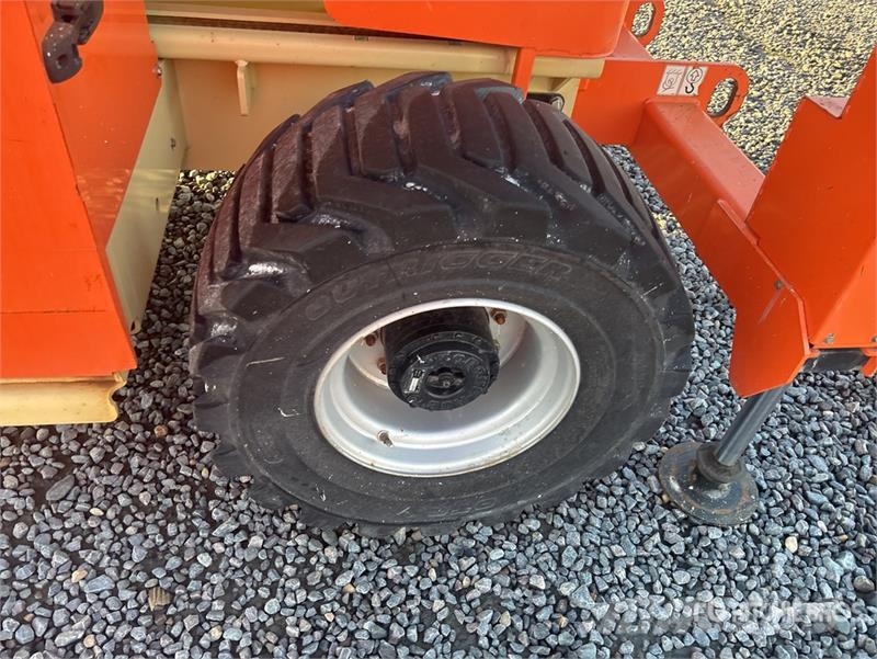 JLG 4394 RT 4x4 Diesel Scissor Lift Škarjaste dvižne ploščadi