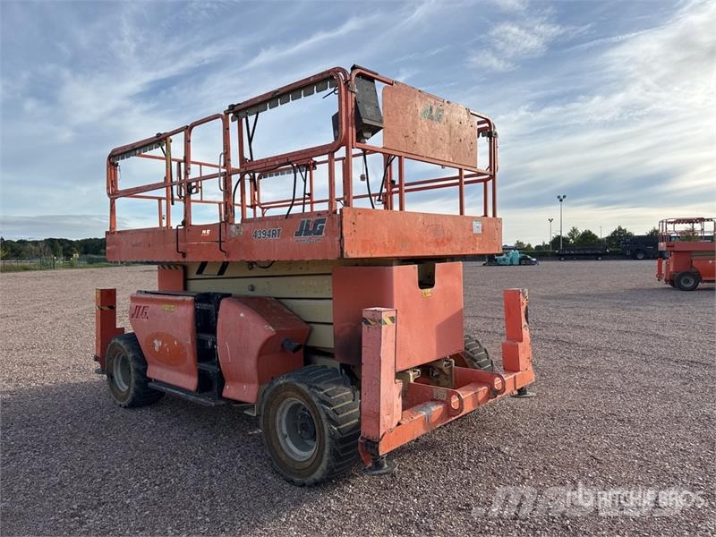 JLG 4394 RT 4x4 Diesel Nacelle Ciseau Scissor Lift 剪叉式升降机