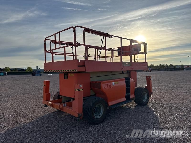 JLG 4394RT 4x4 Diesel Nacelle Ciseau Scissor Lift Scissor lifts