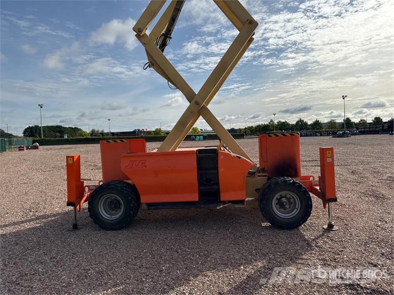 JLG 4394RT 4x4 Diesel Nacelle Ciseau Scissor Lift Scissor lifts