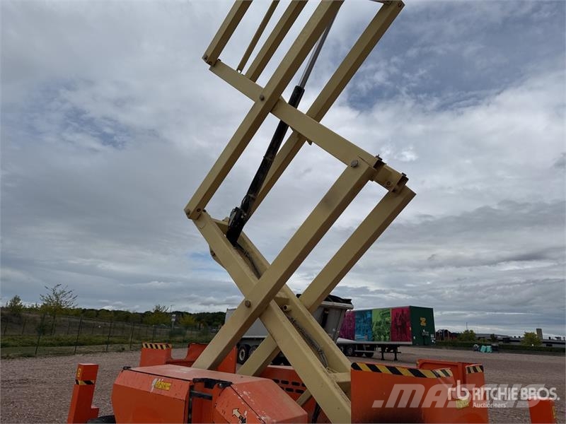 JLG 4394RT 4x4 Diesel Nacelle Ciseau Scissor Lift 剪叉式升降机