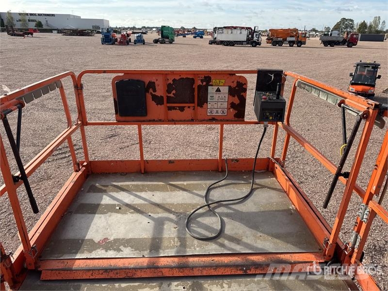 JLG 4394RT 4x4 Diesel Nacelle Ciseau Scissor Lift Scissor lifts