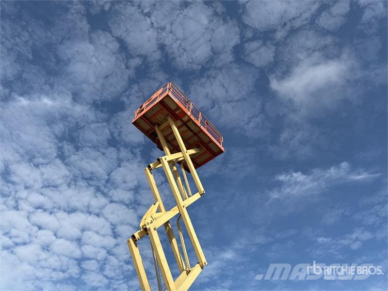 JLG 4394RT 4x4 Diesel Nacelle Ciseau Scissor Lift Scissor lifts