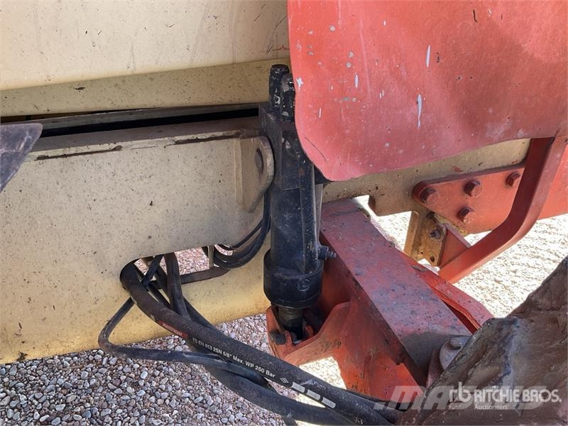JLG 4394RT 4x4 Diesel Scissor Lift 剪叉式升降机