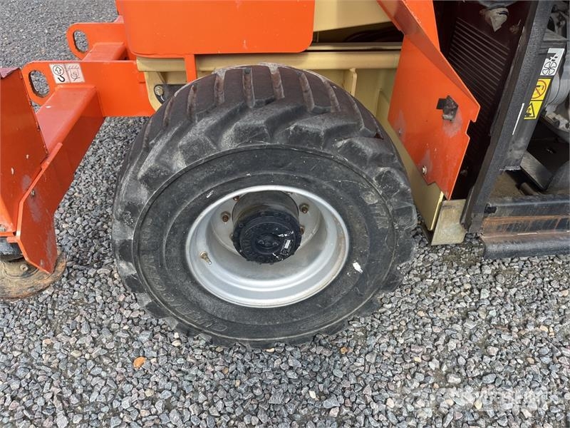 JLG 4394RT 4x4 Diesel Scissor Lift Ollós emelők