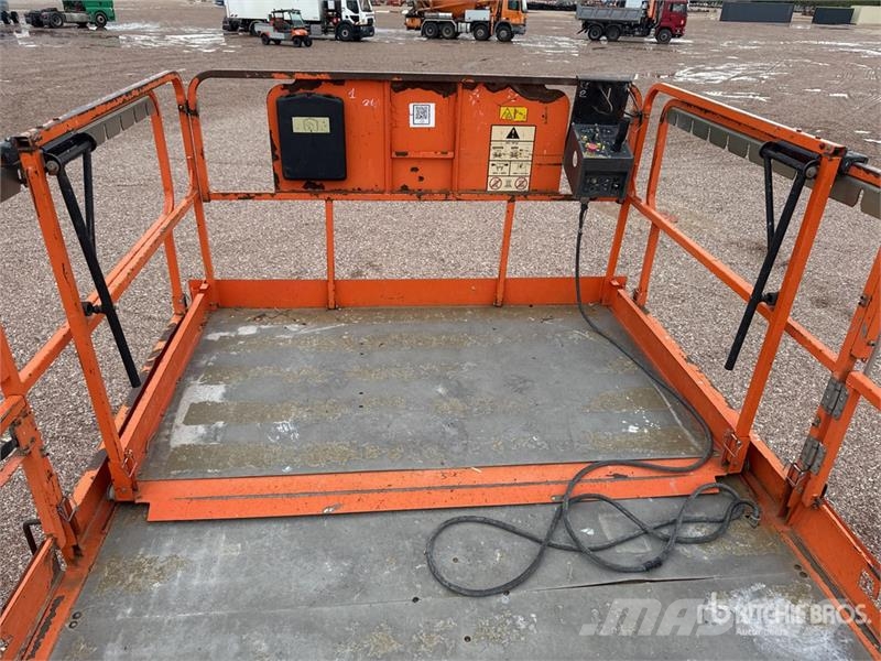 JLG 4394RT 4x4 Diesel Nacelle Ciseau Scissor Lift 剪叉式升降机