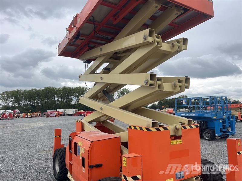 JLG 4394RT 4x4 Diesel Scissor Lift Scissor lifts