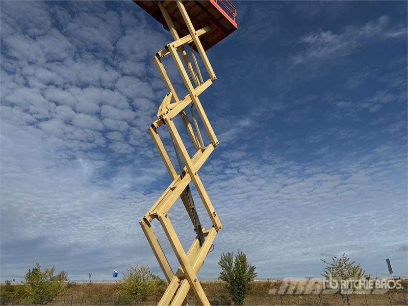 JLG 4394RT 4x4 Diesel Nacelle Ciseau Scissor Lift Scissor lifts