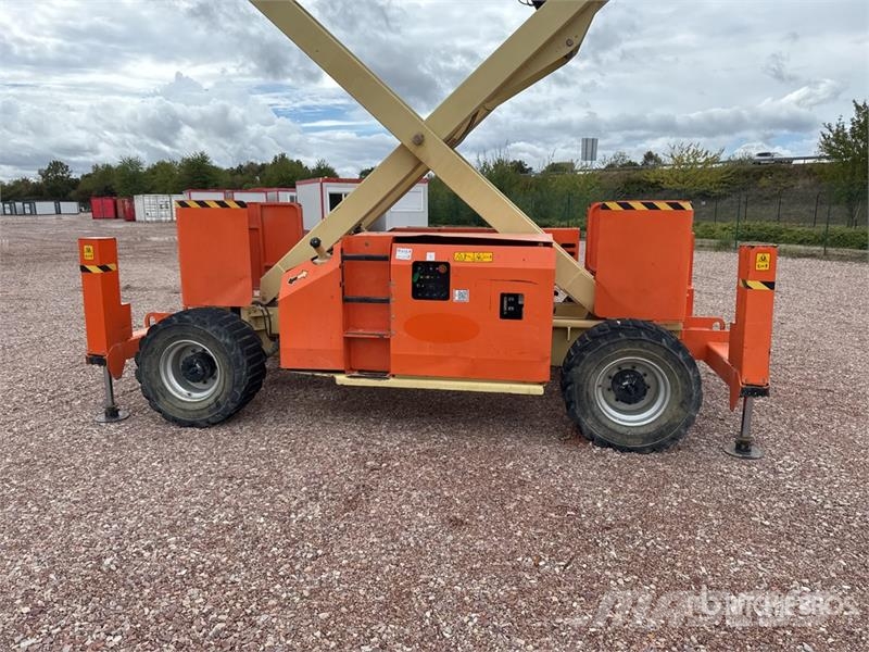 JLG 4394RT 4x4 Diesel Nacelle Ciseau Scissor Lift 剪叉式升降机