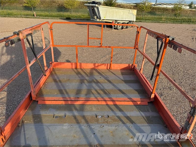 JLG 4394RT 4x4 Diesel Nacelle Ciseau Scissor Lift Scissor lifts