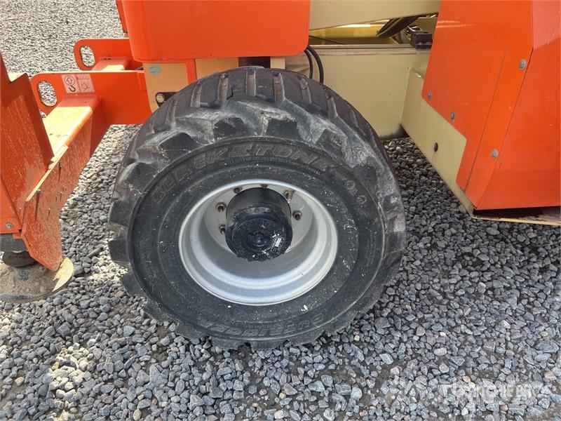 JLG 4394RT 4x4 Diesel Scissor Lift Ollós emelők