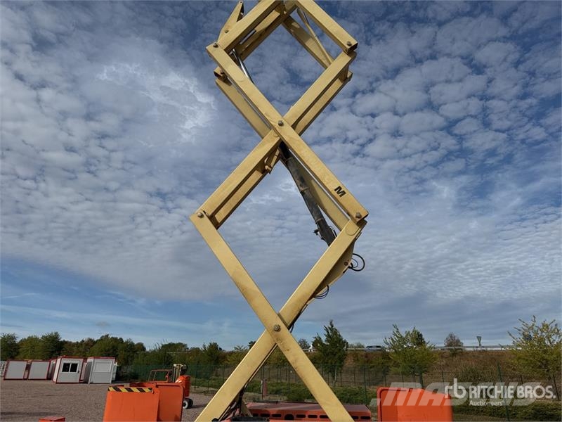 JLG 4394RT 4x4 Diesel Nacelle Ciseau Scissor Lift Scissor lifts