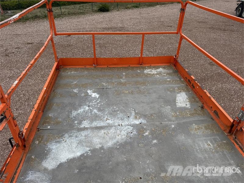 JLG 4394RT 4x4 Diesel Nacelle Ciseau Scissor Lift 剪叉式升降机