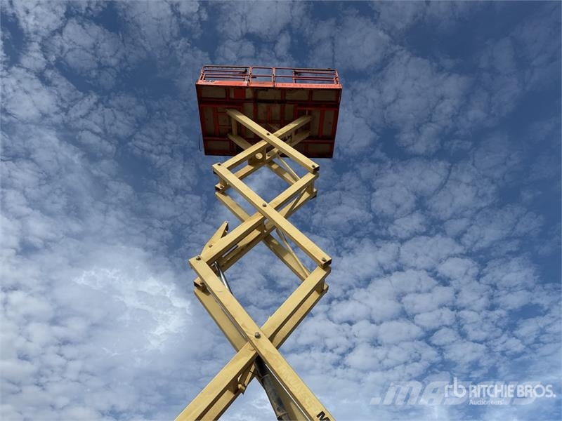 JLG 4394RT 4x4 Diesel Nacelle Ciseau Scissor Lift Scissor lifts