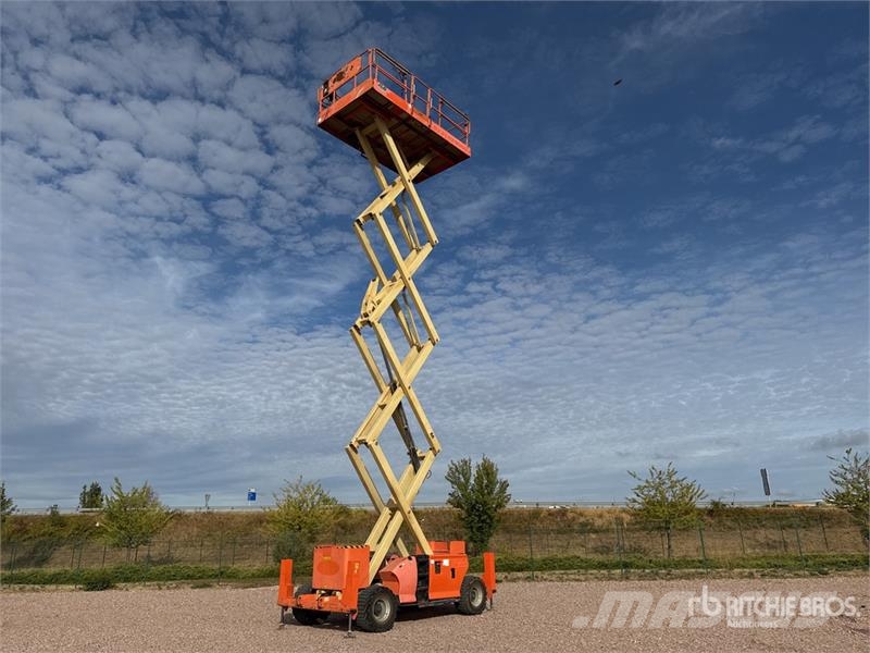 JLG 4394RT 4x4 Diesel Nacelle Ciseau Scissor Lift Scissor lifts
