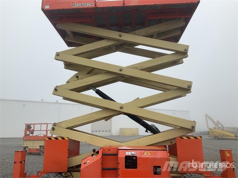 JLG 4394RT 4x4 Diesel Scissor Lift Schaarhoogwerkers